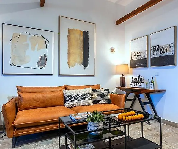 House Close To Lisbon * Каррегаду