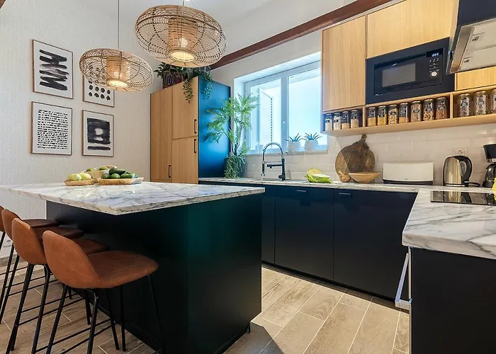 House Close To Lisbon *